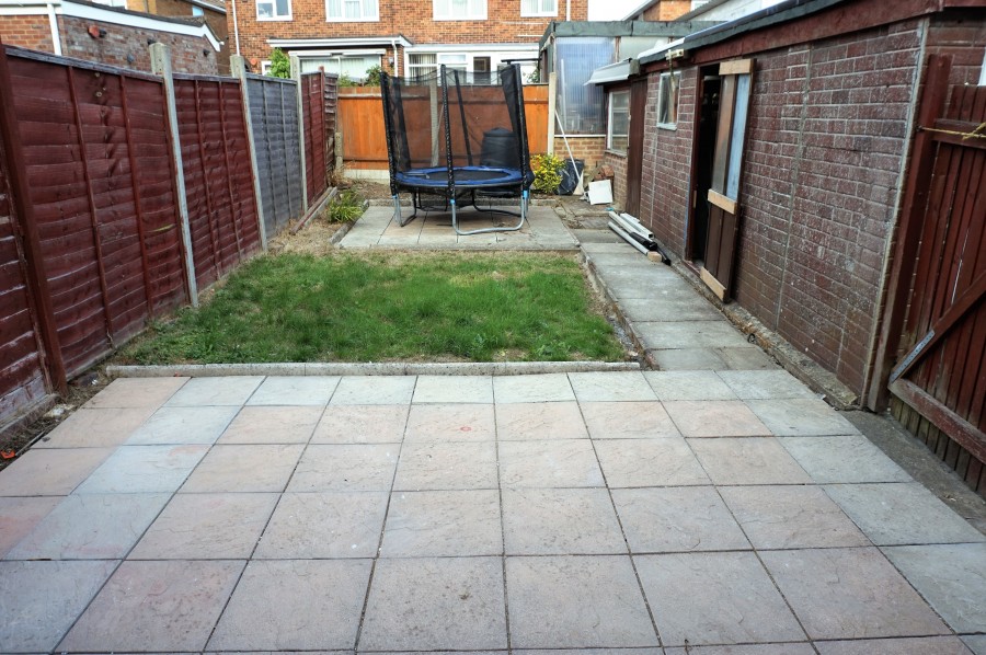 Images for Donne Close, Crawley