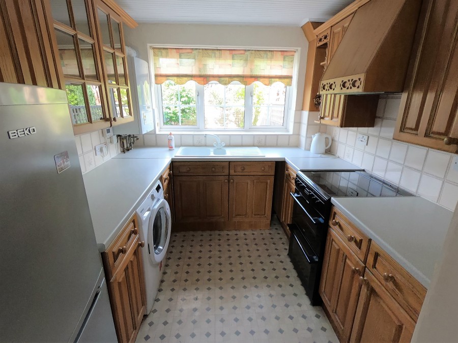 Images for Lyndhurst Close, Crawley