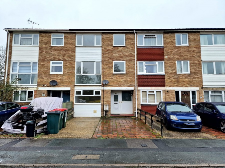 Images for Ardingly Close, Crawley