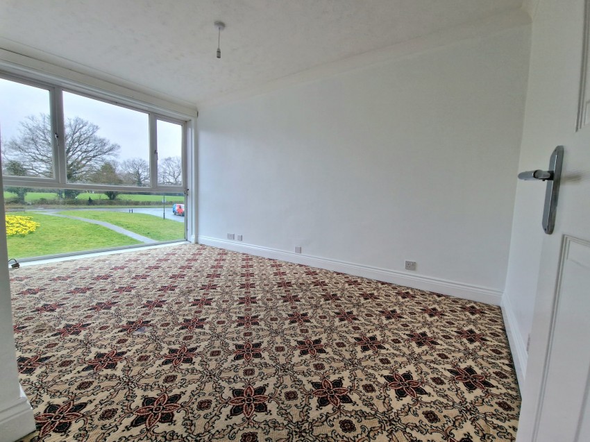 Images for Ardingly Close, Crawley